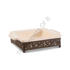 Square Acanthus Baker