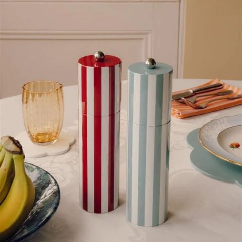 Red & White S&P Grinder