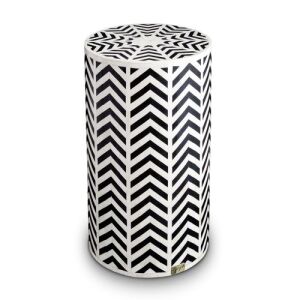 Black and white round coffee table