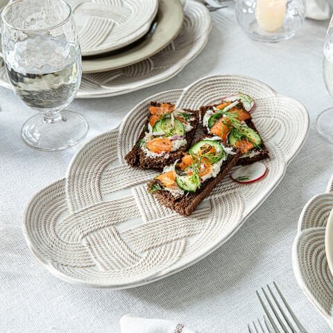 Le Panier Mystic Knot 15'' Hostess Tray - Whitewash